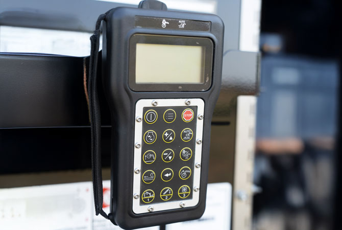 Horizontal grinder wireless remote control