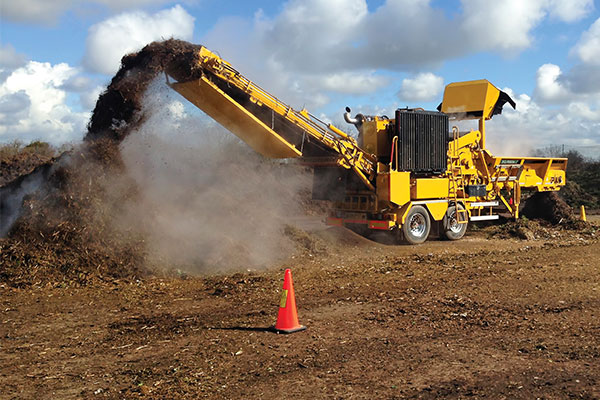 electric horizontal grinder in action
