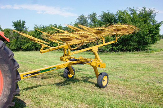 Vermeer VR1022 carted wheel rake